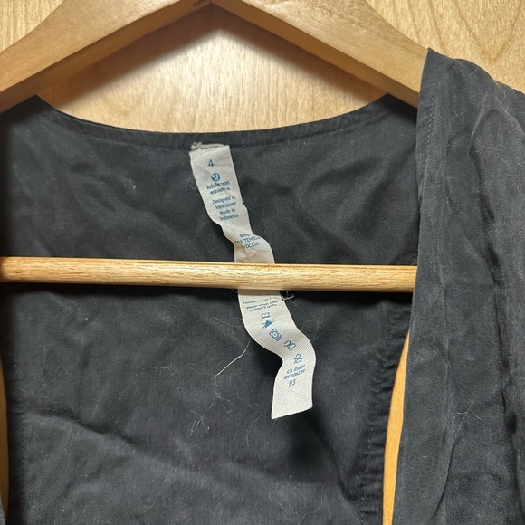 Lululemon tranquility wrap - Picture 3 of 3